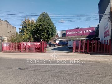 Local COMERCIAL con ESTACIONAMIENTO en pleno CENTRO De OSORNO