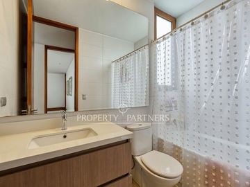 Espectacular casa en Condominio Lomas de La Dehesa