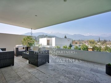 Espectacular casa en Condominio Lomas de La Dehesa