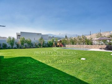 Espectacular casa en Condominio Lomas de La Dehesa