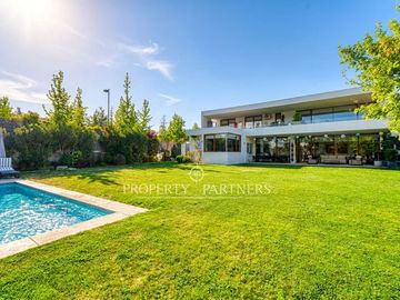 Espectacular casa en Condominio Lomas de La Dehesa