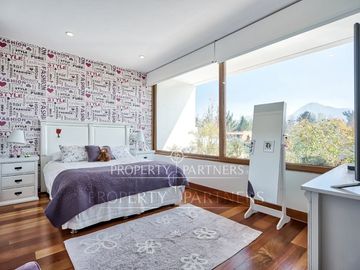 Espectacular casa en Condominio Lomas de La Dehesa