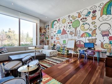 Espectacular casa en Condominio Lomas de La Dehesa