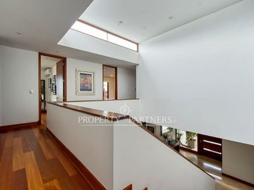 Espectacular casa en Condominio Lomas de La Dehesa