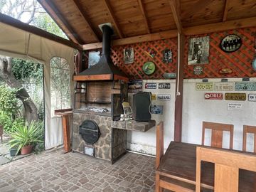 Amplia casa en venta sector Villa El Bosque