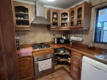 Amplia casa en venta sector Villa El Bosque