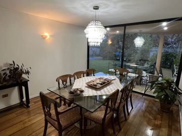 Se vende casa en barrio residencial