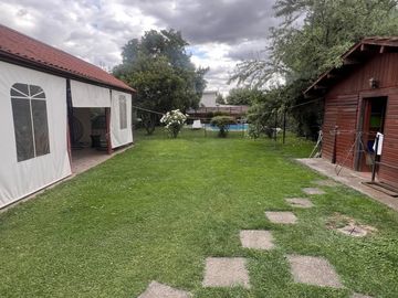 Amplia casa en venta sector Villa El Bosque