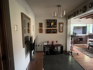 Amplia casa en venta sector Villa El Bosque