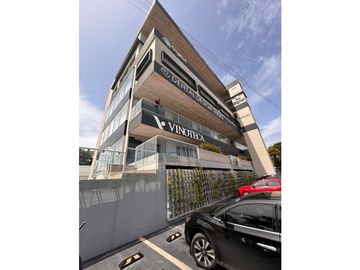 Oficina en renta de 46 m2  corporativo sobre av bonampak, Cancún