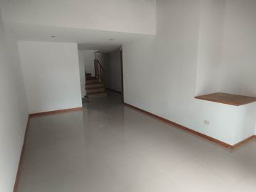 Apartamento en Arriendo Castellana, Medellín.