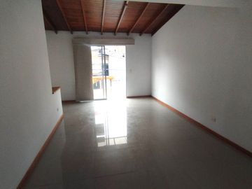 Apartamento en Arriendo Castellana, Medellín.