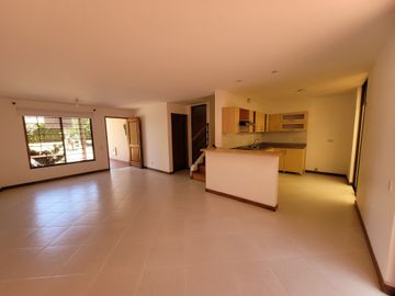 ARRIENDO CASA CAMPESTRE SECTOR GUALANDAY Rionegro
