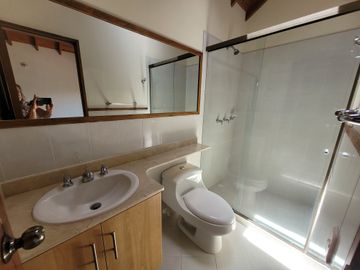 ARRIENDO CASA CAMPESTRE SECTOR GUALANDAY Rionegro
