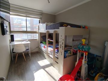 Depto de 4D, 4B, 2E, 2B,  terraza. Las Condes.