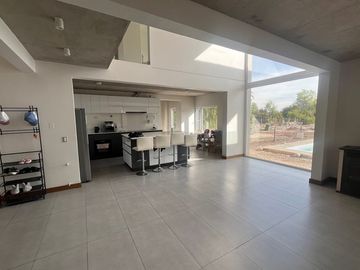 Casa en las Brisas de Chicureo | Precio negociable