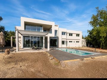 Casa en las Brisas de Chicureo | Precio negociable