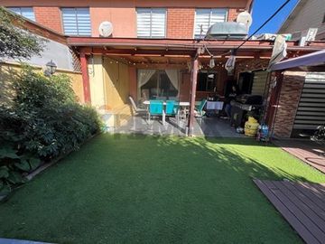 CASA EN VENTA - HUECHURABA