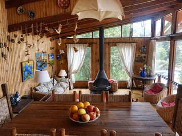 Casa en venta en el centro de Cachagua