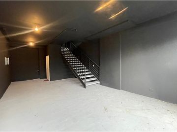 En Venta Local Comercial Hochstetter