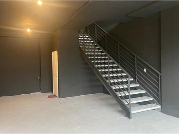 En Venta Local Comercial Hochstetter