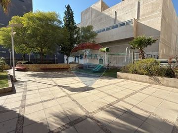 Excelente Departamento en Vicuña Mackenna