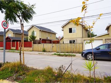 Sólida y Cómoda casa 3D/3B en Buin