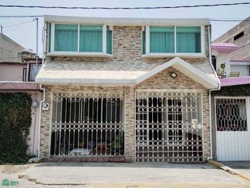 Casa en Venta, en Rinconada de Aragón, Ecatepec de Morelos, Estado de México.