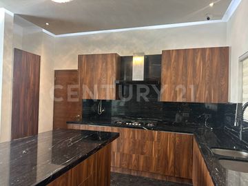 CASA EN RENTA EN COL. CUMBRES ELITE EN PRIVADA MONTERREY