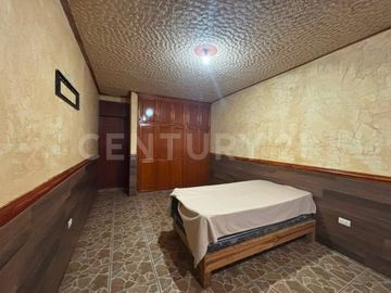 Casa En Venta en Colonia El Carmen, Guadalajara.