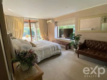 Exclusiva Casa, 5D,5B.  en cond. Los Bosques, Chicureo