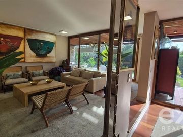 Exclusiva Casa, 5D,5B.  en cond. Los Bosques, Chicureo