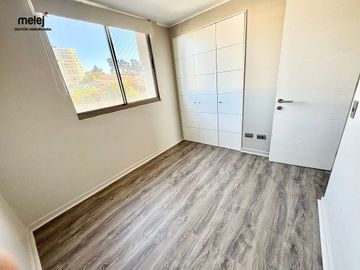 Vende Amplio Departamento, Vista al Mar