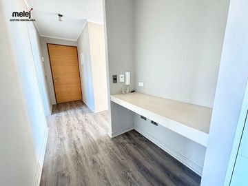 Vende Amplio Departamento, Vista al Mar