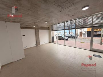 Local en alquiler - San Fernando