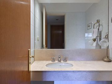 Departamento en Venta en De Maria