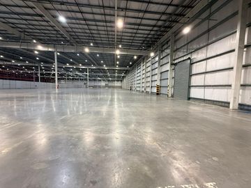 NAVE LOGÍSTICA AAA EN ALQUILER | ÁREA DE PROMOCIÓN EL TRIÁNGULO