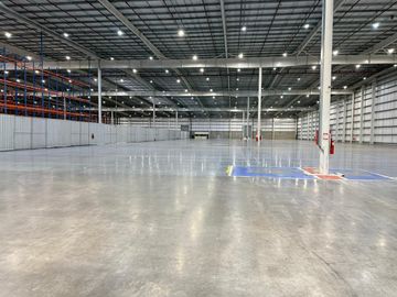 NAVE LOGÍSTICA AAA EN ALQUILER | ÁREA DE PROMOCIÓN EL TRIÁNGULO