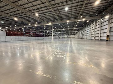 NAVE LOGÍSTICA AAA EN ALQUILER | ÁREA DE PROMOCIÓN EL TRIÁNGULO