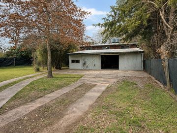 VENTA Casa 3 dormitorios con piscina. Terreno 1060m2