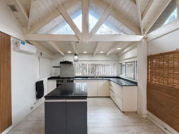 VENTA Casa 3 dormitorios con piscina. Terreno 1060m2