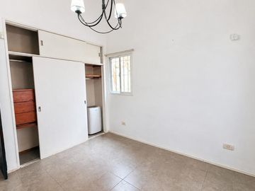 VENTA Casa 3 dormitorios con piscina. Terreno 1060m2