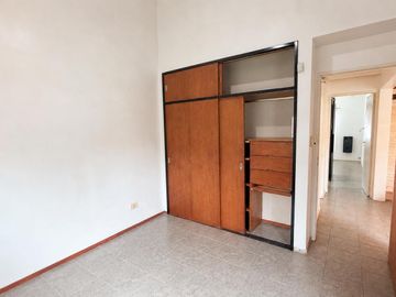 VENTA Casa 3 dormitorios con piscina. Terreno 1060m2