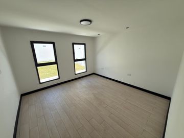 VENTA CASA TRES AMBIENTES A ESTRENAR SAN JOSE