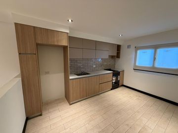 VENTA CASA TRES AMBIENTES A ESTRENAR SAN JOSE
