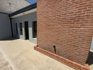 VENTA CASA TRES AMBIENTES A ESTRENAR SAN JOSE