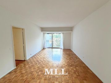 Av. Las Heras y Av. Callao.  Como a estrenar/refaccionado! 85 m2 a pulmon arbolado!