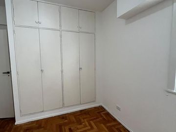 Venta 2 ambientes en Flores