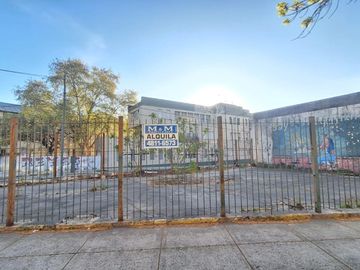 Oportunidad Única para Inversores en Salta 2261: Lote Comercial con Frente de 23 Metros y Potencial de Desarrollo USAM