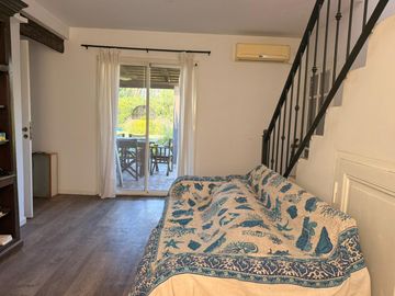 Casa en venta de 3 dormitorios + loft con entrada independiente en el Molino